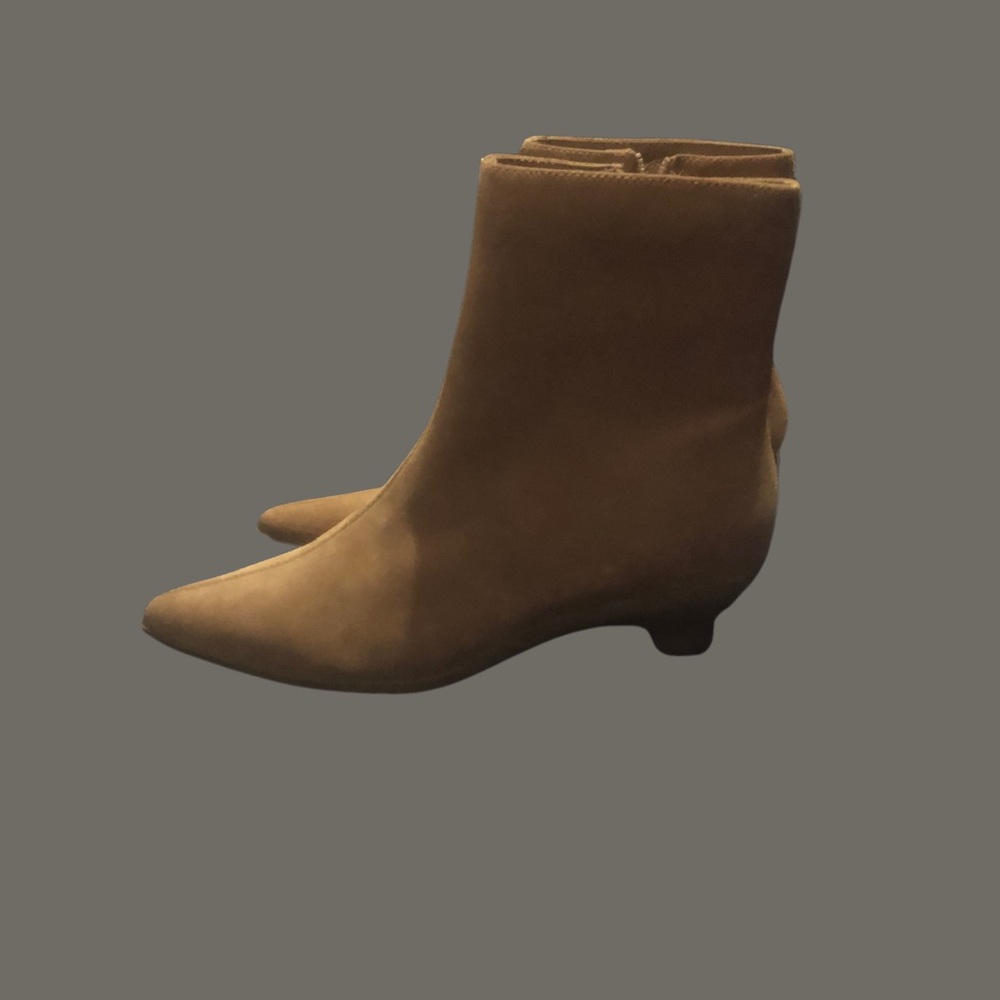 Leather Kitten Heel Booties (6.5)